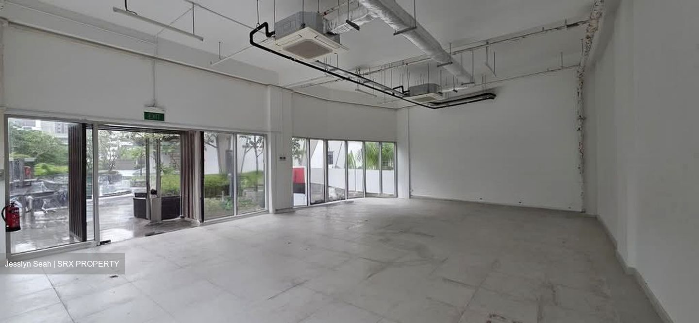 eCO (D16), Shop House #559409471